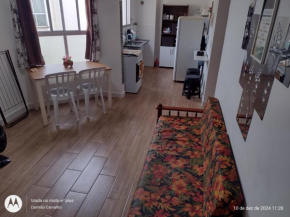 Luias apartamento pousada de praia rio das ostras ao lado do shopping plaza com wi-fi e tv grátis van na porta